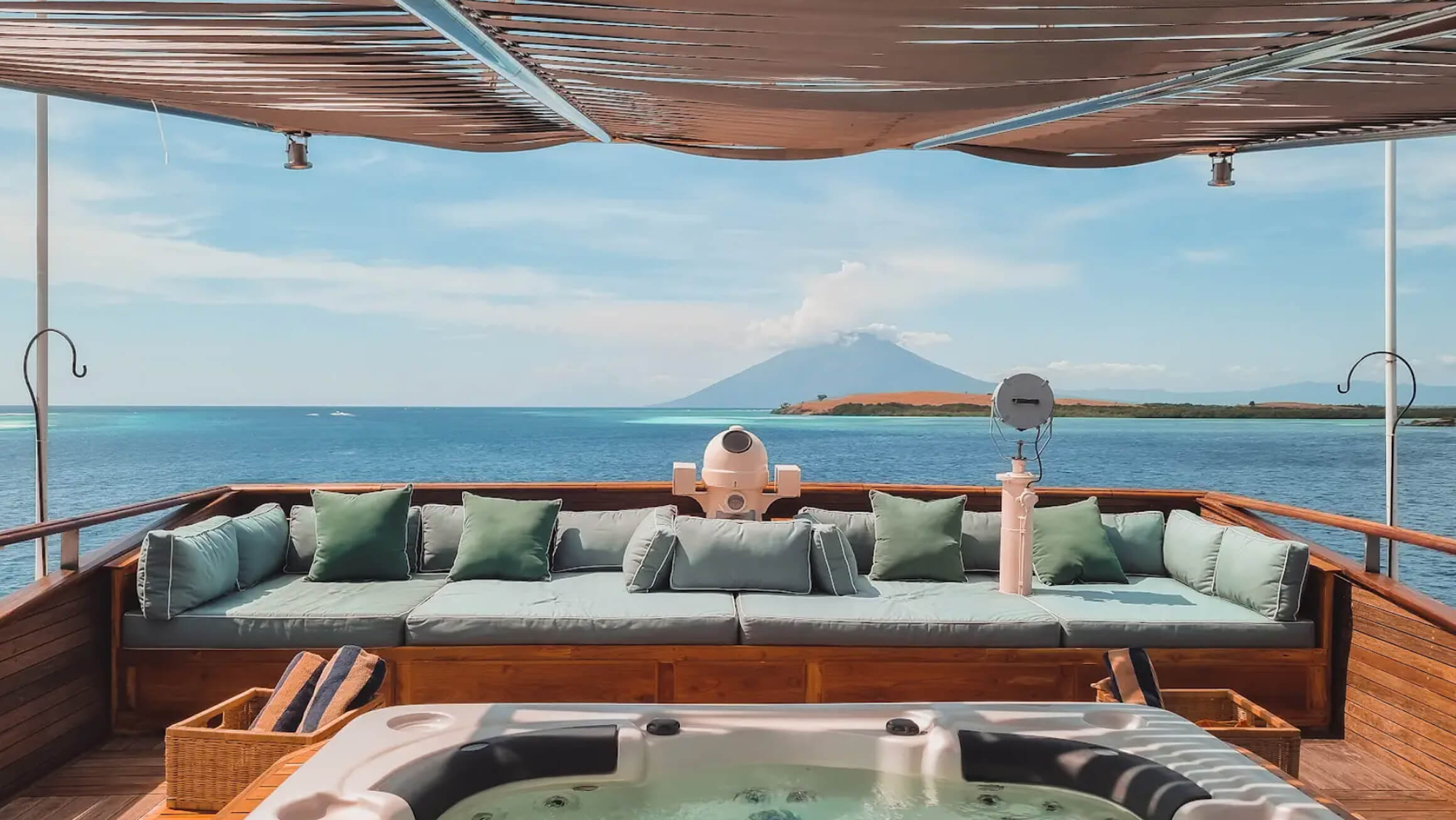 Sun Lounge